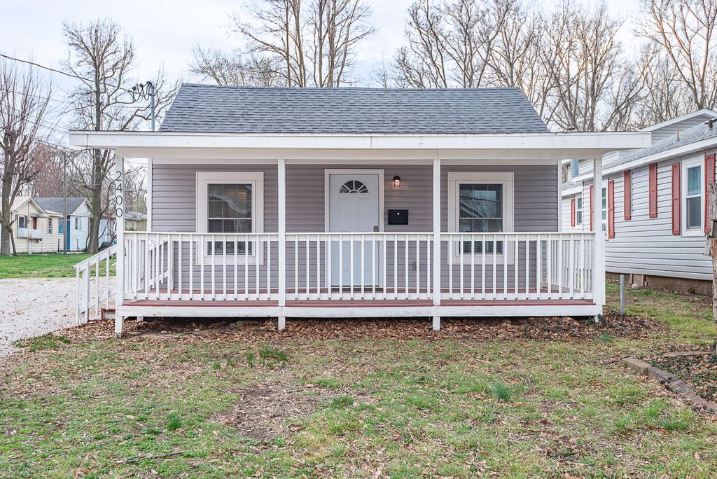 2400 W High Street, Springfield, MO 65803