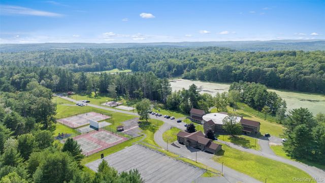 135 Lake Shore Drive E, Rock Hill, NY 12775