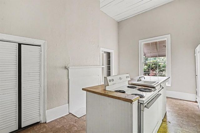 192 Cloud, Jonesboro, GA 30236