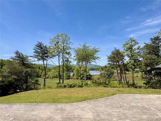 195 Hogsed Road, Hiawassee, GA 30546