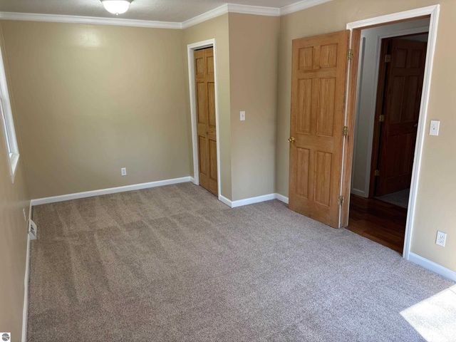 760 Hiawatha Drive, Mt Pleasant, MI 48858