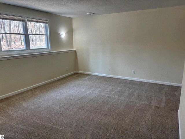 760 Hiawatha Drive, Mt Pleasant, MI 48858