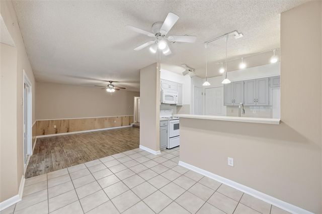 2204 N Celia DR, Cedar Park, TX 78613