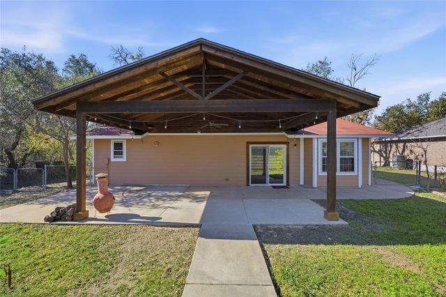 2204 N Celia DR, Cedar Park, TX 78613