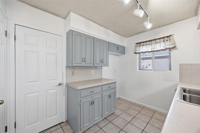 2204 N Celia DR, Cedar Park, TX 78613