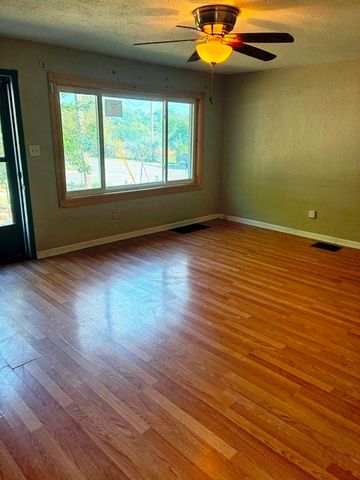 7508 SW 13th Street, Des Moines, IA 50315