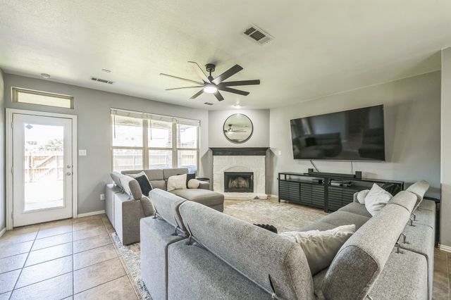8852 Night Wind Lane, Fort Worth, TX 76244