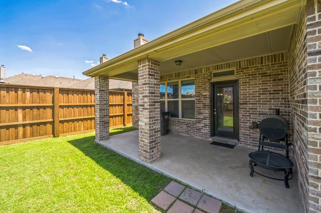 8852 Night Wind Lane, Fort Worth, TX 76244