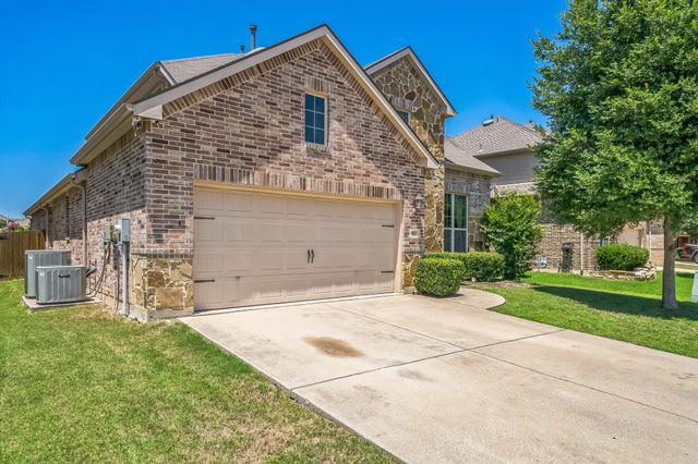 8852 Night Wind Lane, Fort Worth, TX 76244