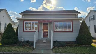 410 Mulberry Street, Elizabeth, WV 26143
