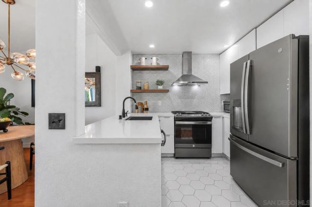 12805 Carriage Rd, Poway, CA 92064