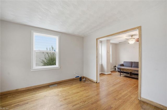 1410 Wilson Rd RD, Norfolk, VA 23523