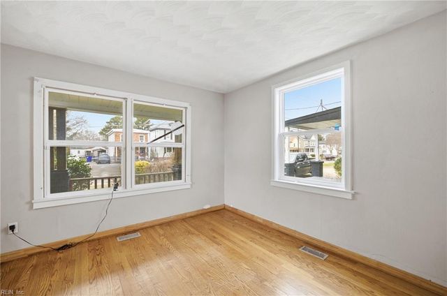 1410 Wilson Rd RD, Norfolk, VA 23523