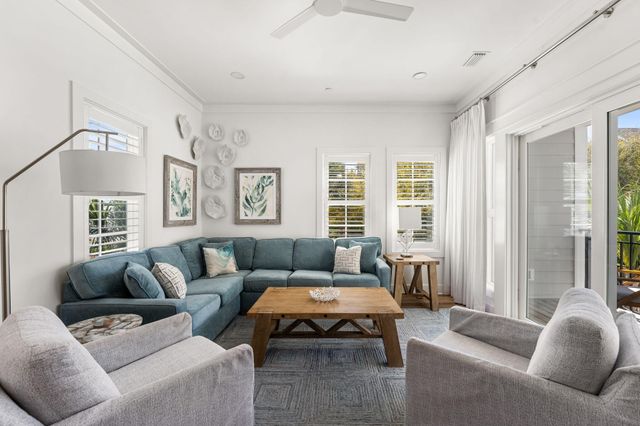 413 Henderson Cottage Way, Destin, FL 32541