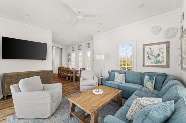 413 Henderson Cottage Way, Destin, FL 32541