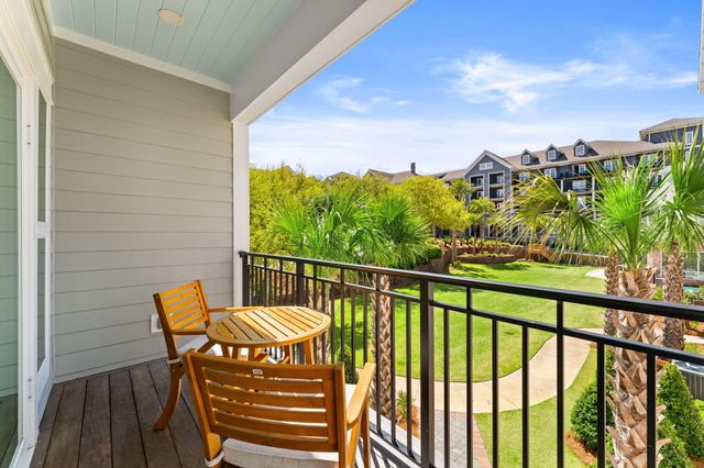 413 Henderson Cottage Way, Destin, FL 32541