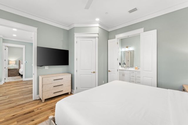 413 Henderson Cottage Way, Destin, FL 32541