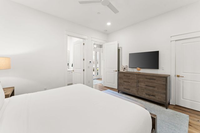 413 Henderson Cottage Way, Destin, FL 32541