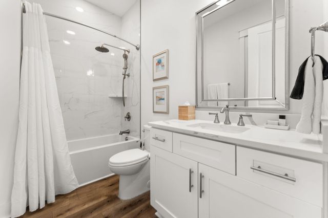 413 Henderson Cottage Way, Destin, FL 32541