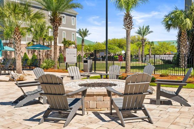 413 Henderson Cottage Way, Destin, FL 32541