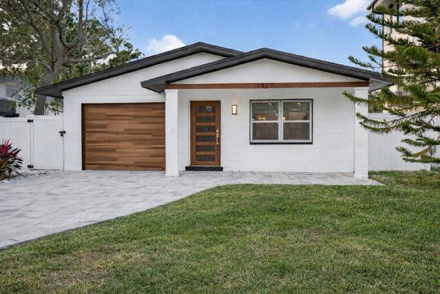 1927 SHORE ACRES BOULEVARD NE, St Petersburg, FL 33703