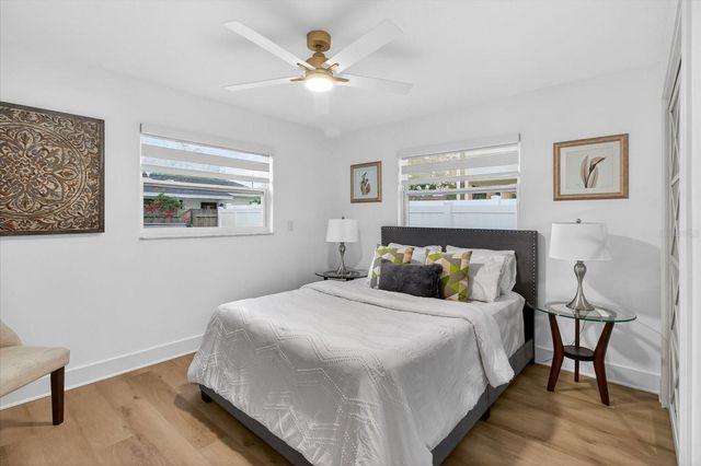 1927 SHORE ACRES BOULEVARD NE, St Petersburg, FL 33703