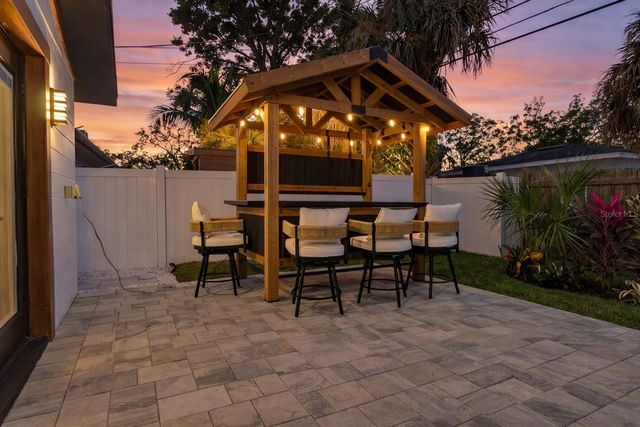 1927 SHORE ACRES BOULEVARD NE, St Petersburg, FL 33703