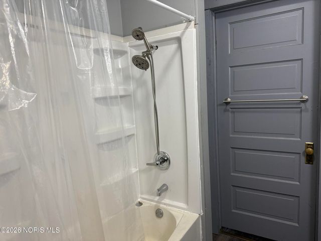 823 Nicholas Street, Defiance, OH 43512