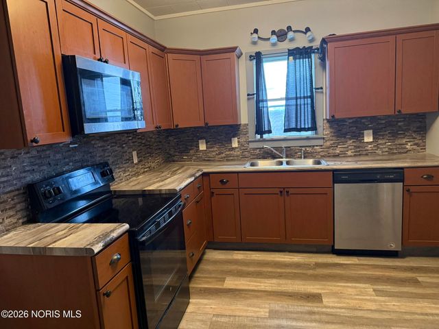 823 Nicholas Street, Defiance, OH 43512