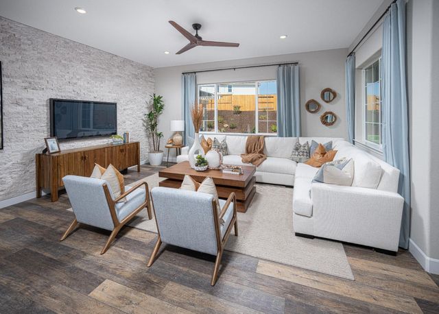 5077 Brooks Cir, Folsom, CA 95630