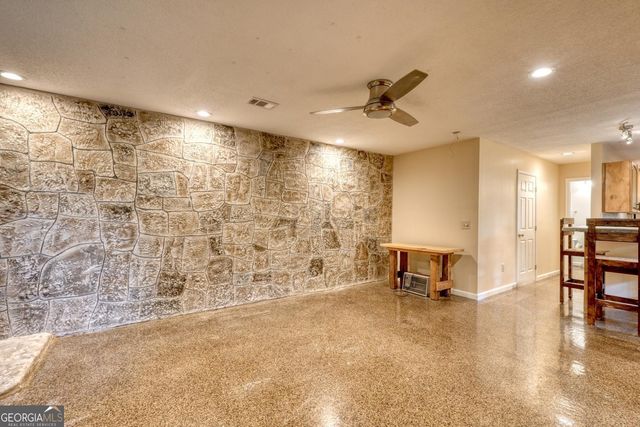 20 Eagle Heights Road, Hiawassee, GA 30546
