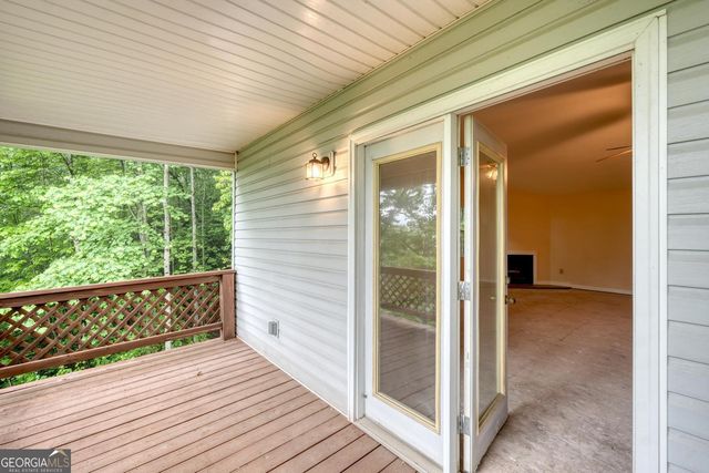 20 Eagle Heights Road, Hiawassee, GA 30546