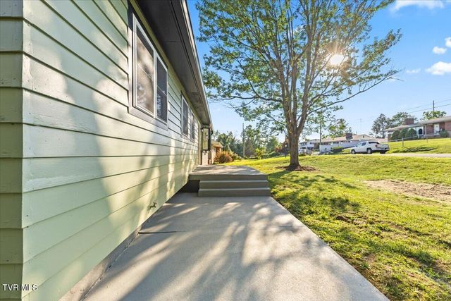 301 Carolyn Circle, Bristol, TN 37620