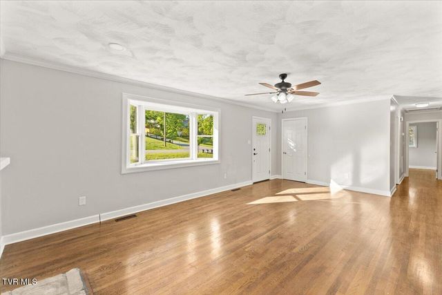 301 Carolyn Circle, Bristol, TN 37620