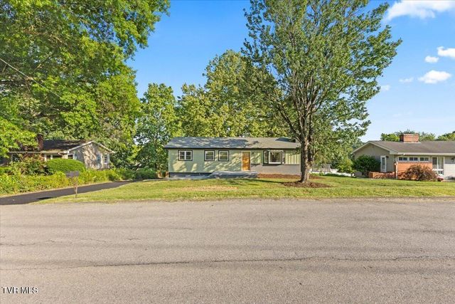 301 Carolyn Circle, Bristol, TN 37620