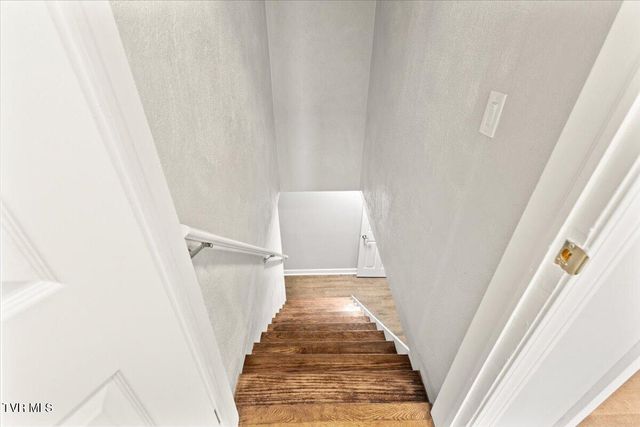 301 Carolyn Circle, Bristol, TN 37620