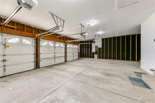 53 Log Hill Lane, Ballwin, MO 63011