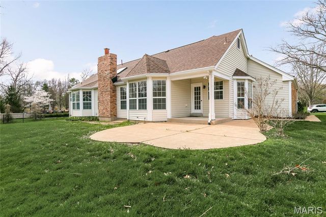 53 Log Hill Lane, Ballwin, MO 63011
