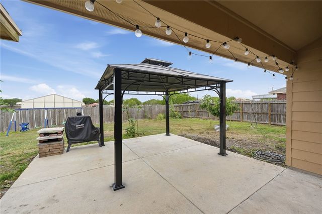 3209 Turkey Hollow Ct, Corpus Christi, TX 78414