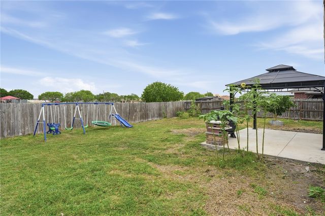 3209 Turkey Hollow Ct, Corpus Christi, TX 78414