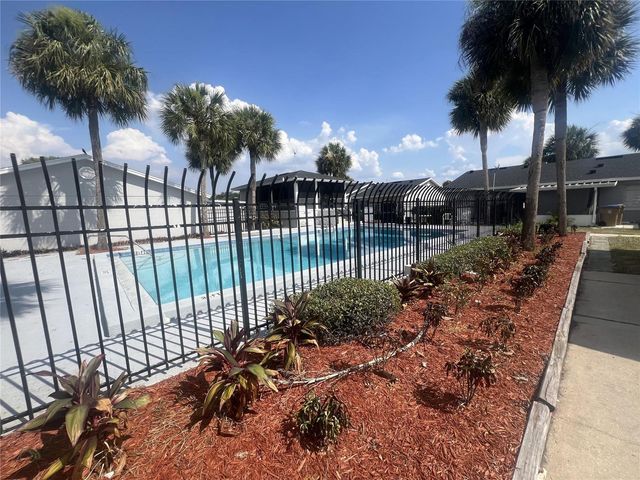 30 LAKE VILLA WAY, Kissimmee, FL 34743