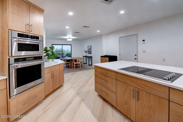 7135 N Skyway Drive, Tucson, AZ 85718