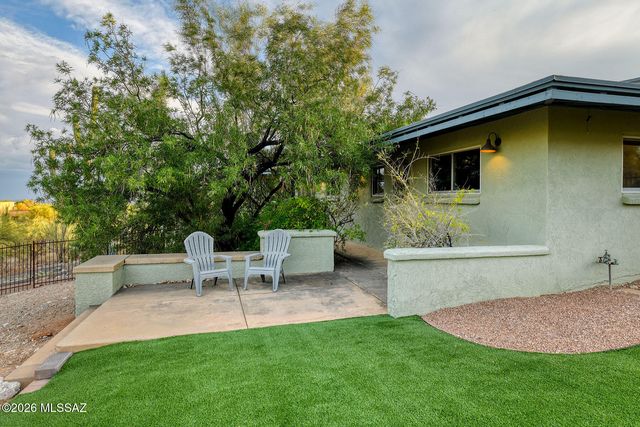 7135 N Skyway Drive, Tucson, AZ 85718