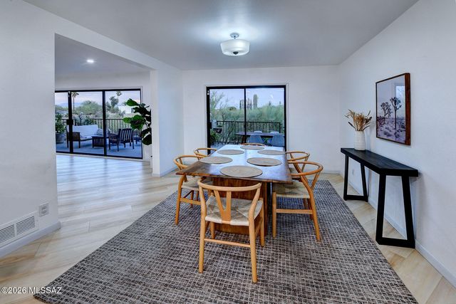 7135 N Skyway Drive, Tucson, AZ 85718
