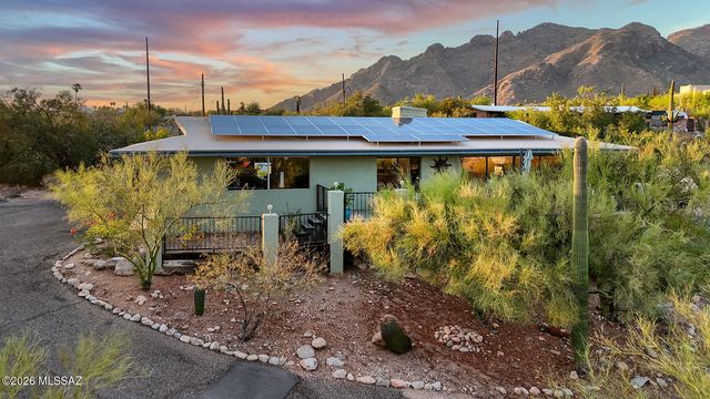7135 N Skyway Drive, Tucson, AZ 85718