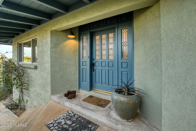 7135 N Skyway Drive, Tucson, AZ 85718
