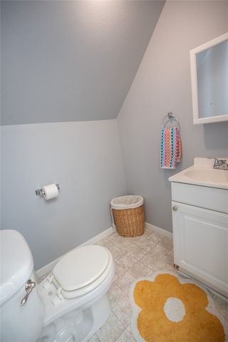 902 E Court Avenue, Winterset, IA 50273