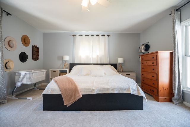902 E Court Avenue, Winterset, IA 50273