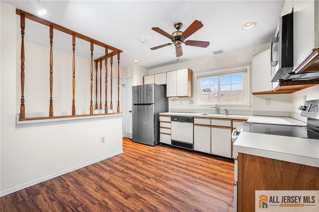 11 Rothwell Drive 11D, Monroe, NJ 08831