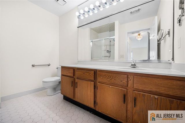 11 Rothwell Drive 11D, Monroe, NJ 08831